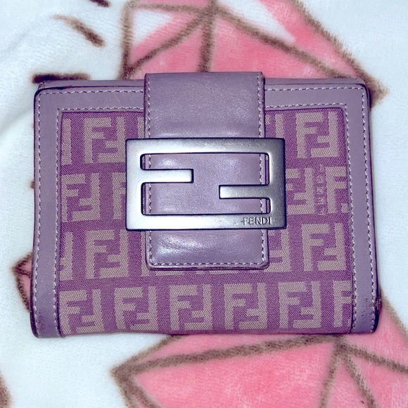 Fendi EUC FF Zucchino Canvas Compact Flap Wallet / Lilac! Rare find - Picture 3 of 17